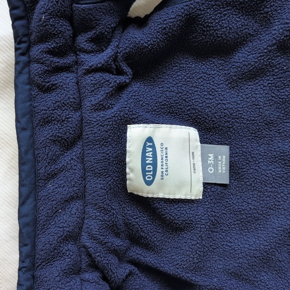 old navy blue quilted zip-up fleece lined vest 0-3 months baby - Picture 3 of 5